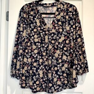 Two by Vince Camuto Dark Floral Jersey Knit Blouse Women’s Large Packable Travel